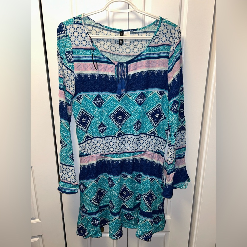 Patterned Blue and Pink Women's Dress “Divided” Size 8